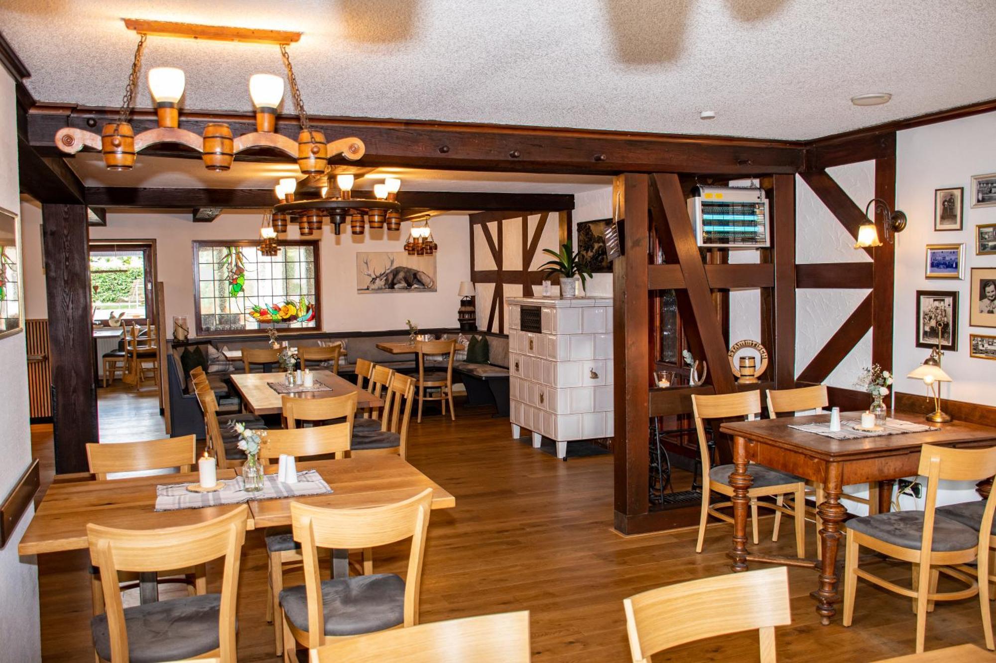 Deutsches Haus Hotel Restaurant Gastwirtschaft Biergarten Am Radweg Bermuthshain Экстерьер фото